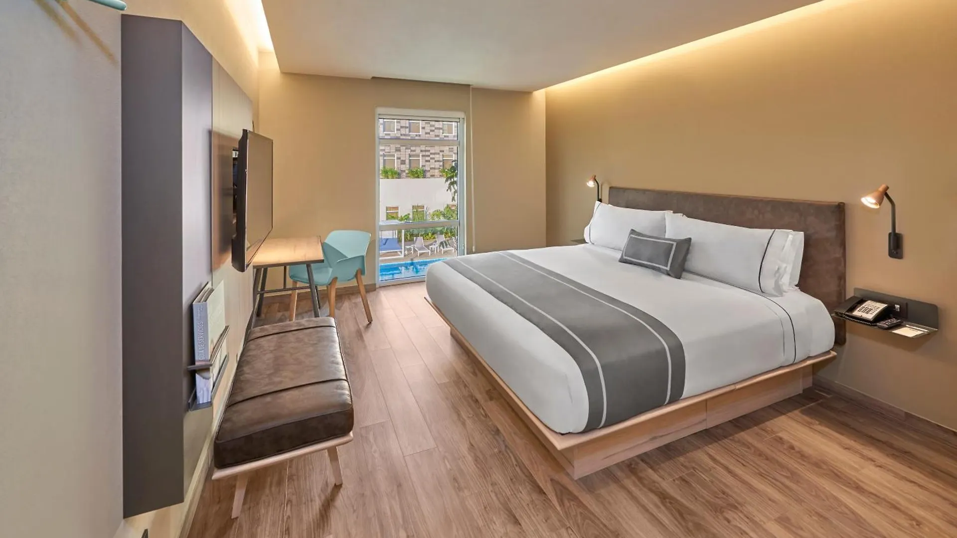 Hotel City Express Plus By Marriott Cancun Aeropuerto Riviera