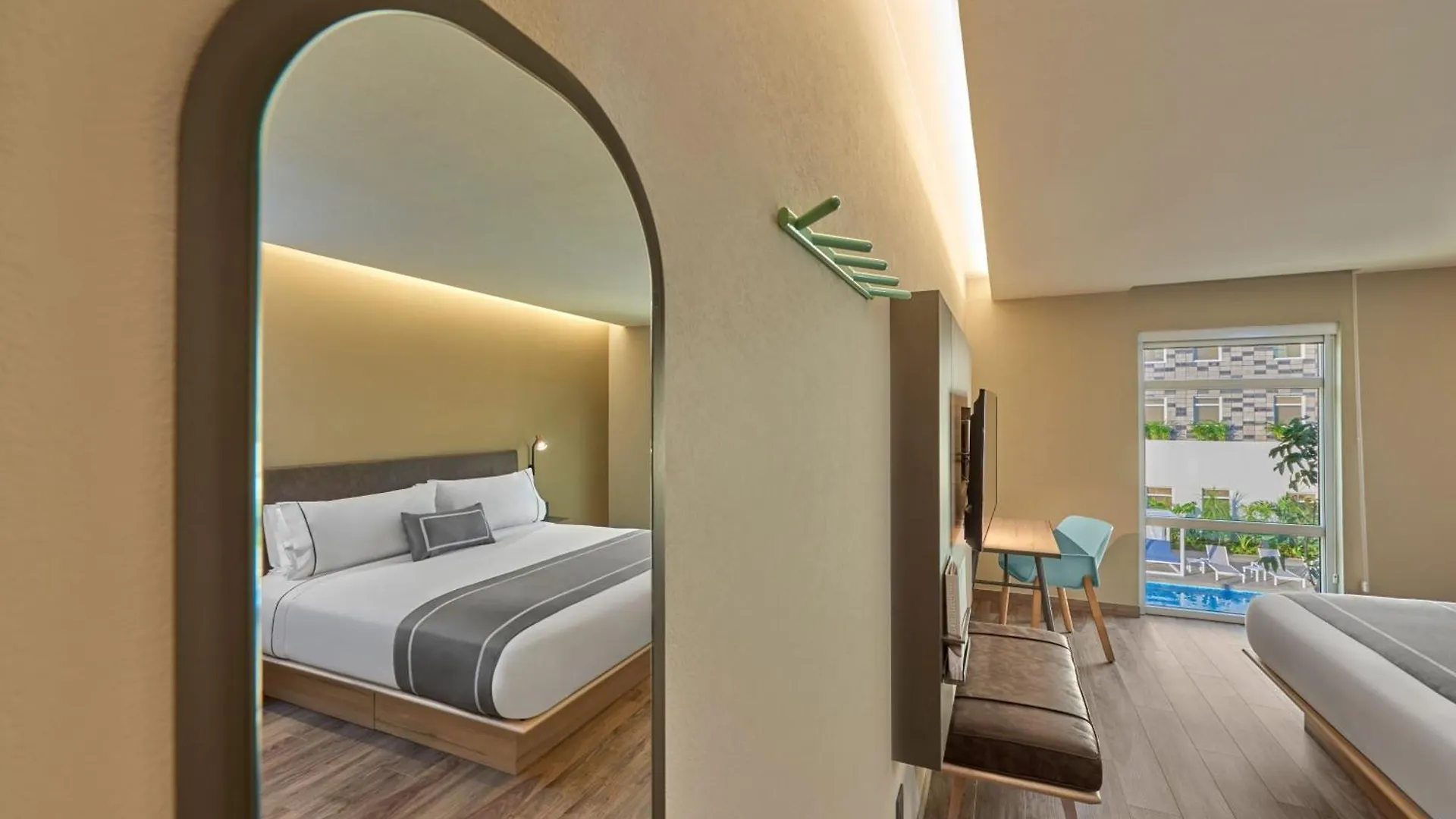 City Express Plus By Marriott Cancun Aeropuerto Riviera 4*,